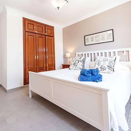Toboso 1 アパート
